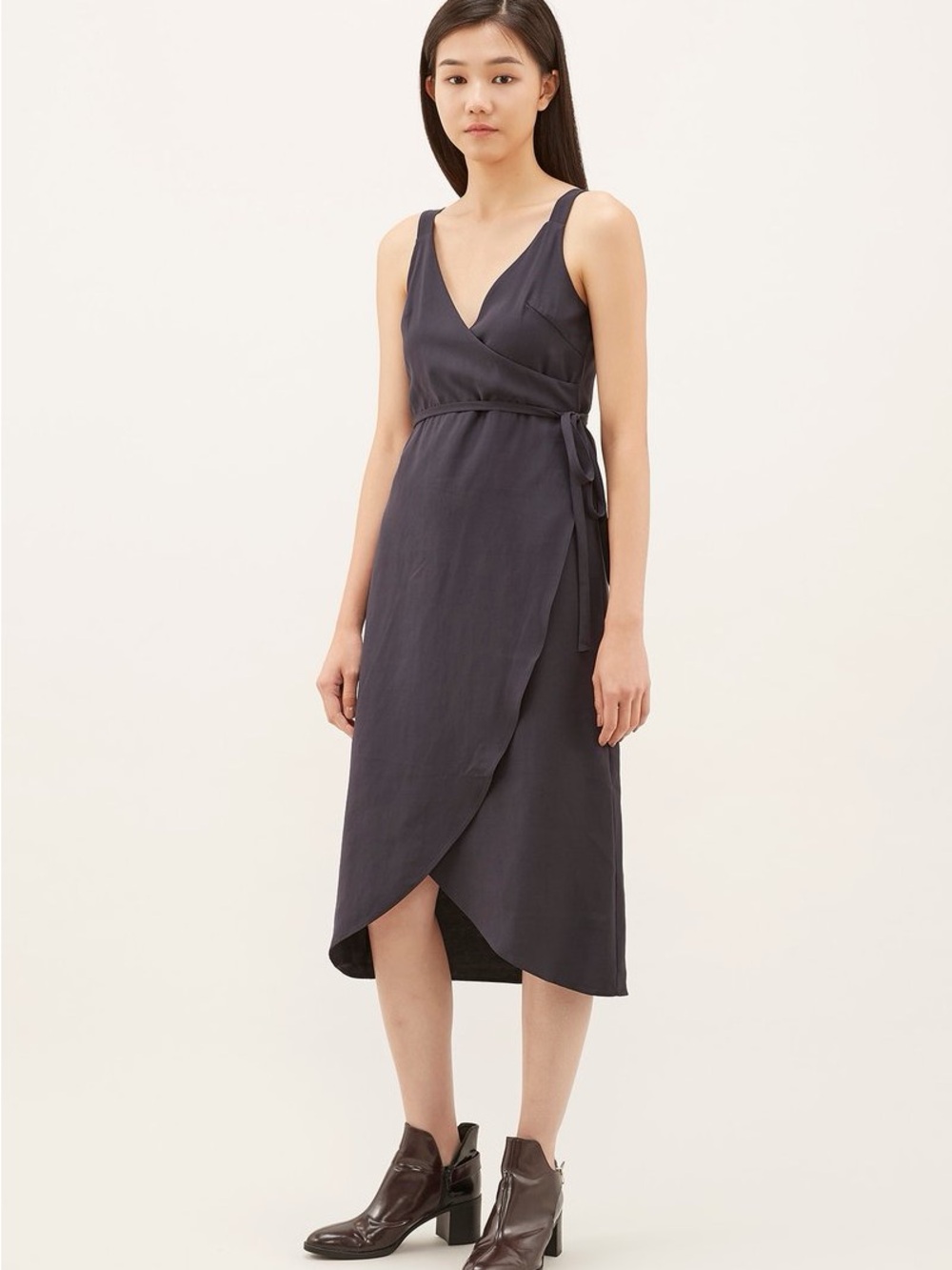 The Editor’s Market Teasha Wrap Dress Size S